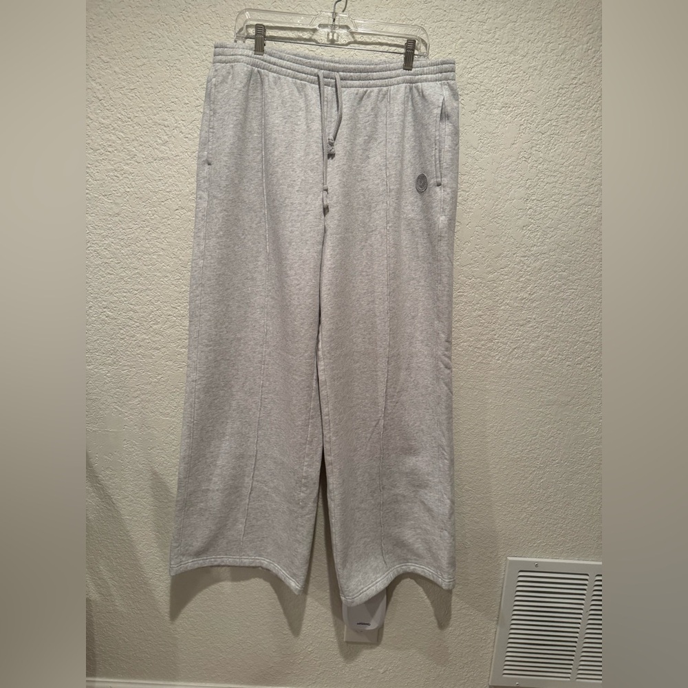 NWOT Victoria Secret PINK sweatpants